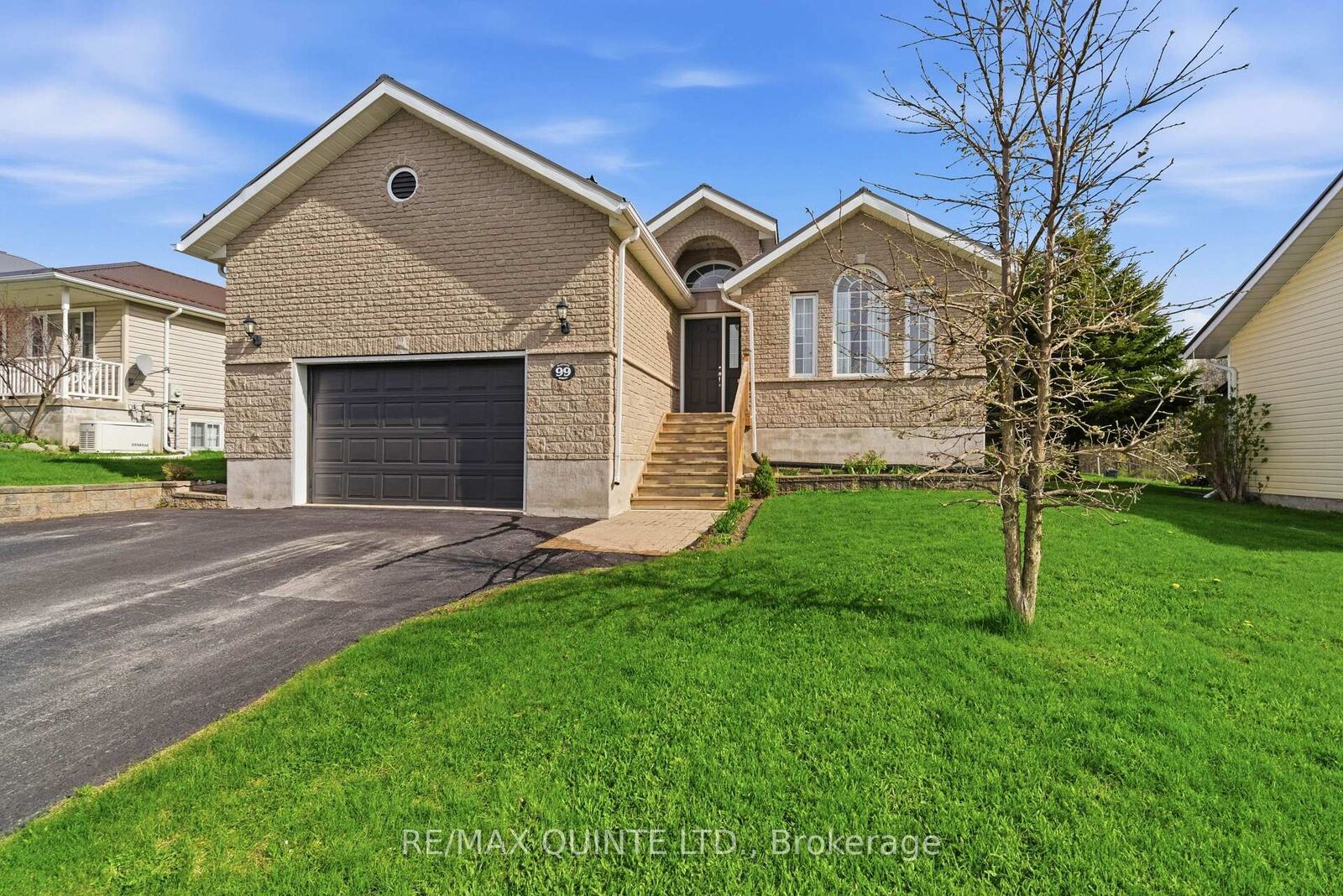 Property Photo: 99 McKenzie Street ON K0K 2K0