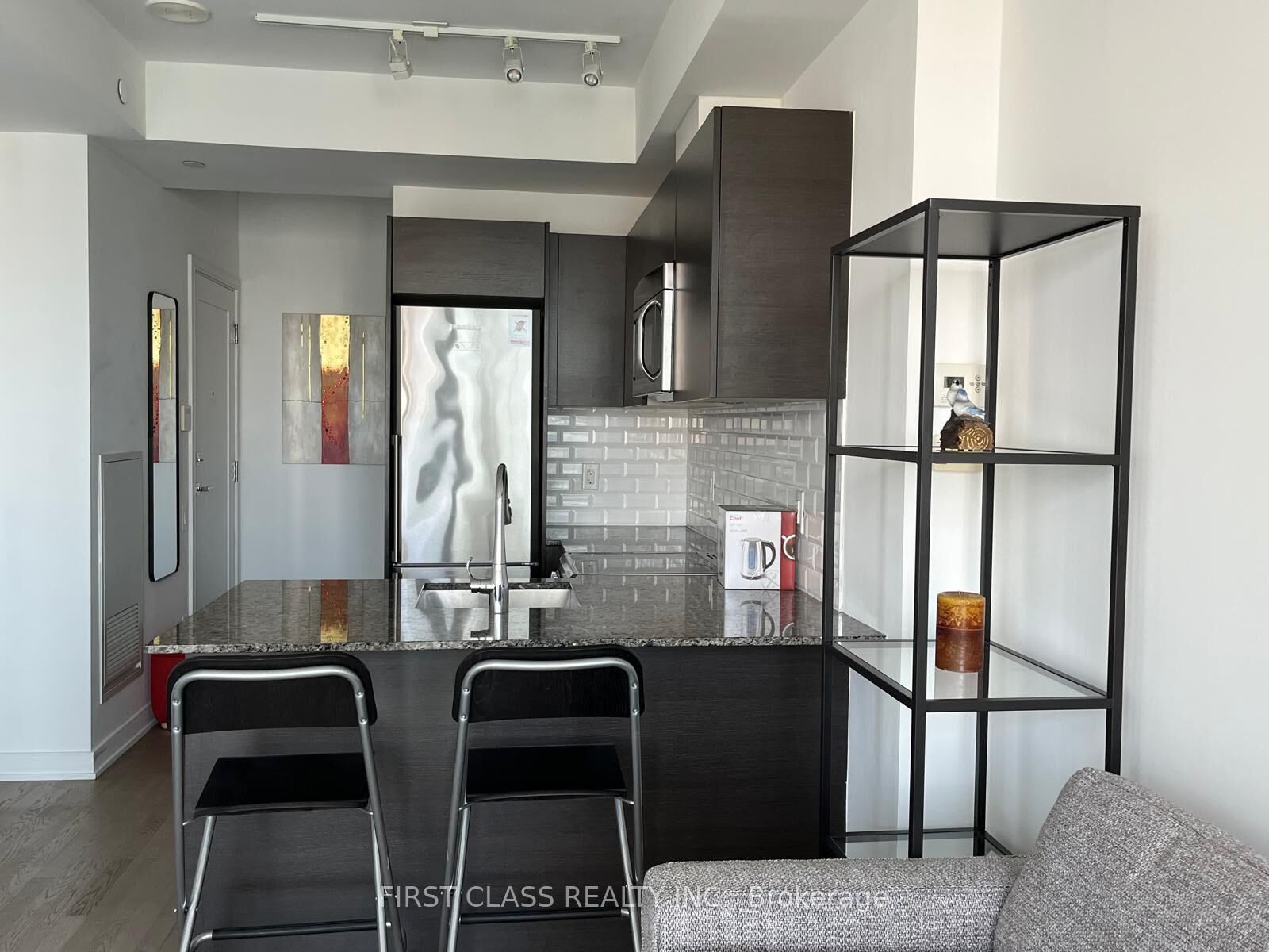 Photo de la propriété:  57 St Joseph Street 2208  ON M5S 0C5 