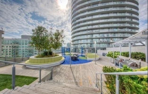 Property Photo: 418 Lake Shore Boulevard W 2bd Bed ON M5V 2V9