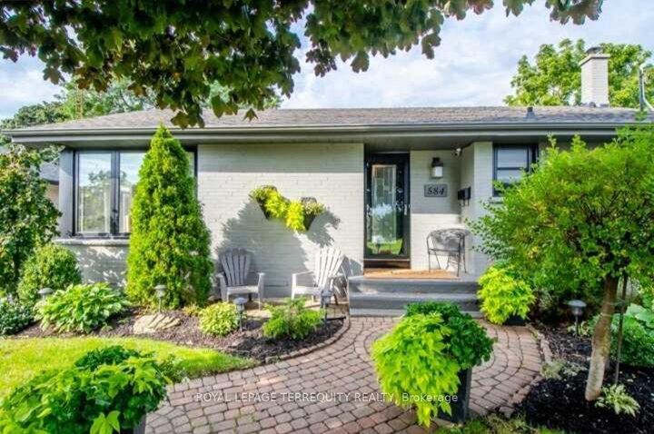 Property Photo: 584 Rosmere Street ON L1J 5H7
