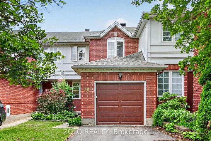 Property Photo: 38 Central Park Drive ON K2C 4A3