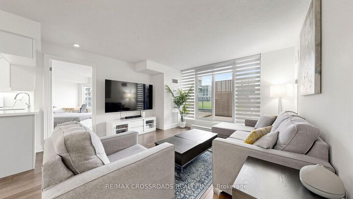 Property Photo: 23 Cox Boulevard 656 ON L3R 4G1