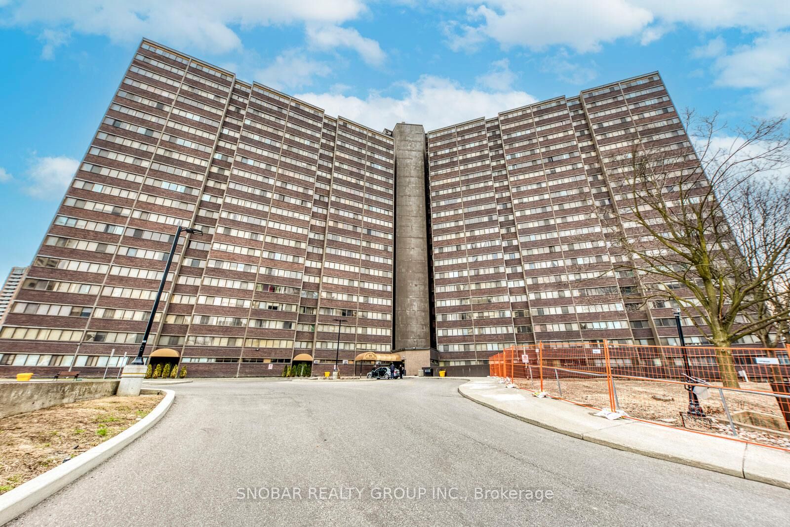 Property Photo: 11 Wincott Drive 810 ON M9R 2R9