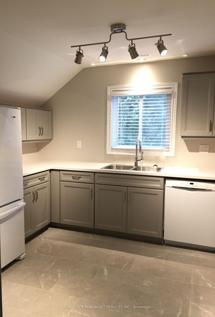 Property Photo: 692 Lincoln Road ON N8Y 2G7