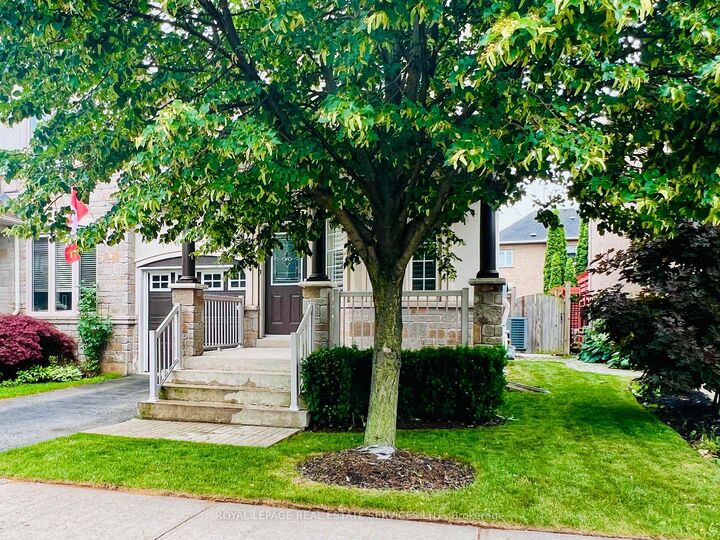 Photo de la propriété:  3463 Whilabout Terrace  ON L6L 0A7 