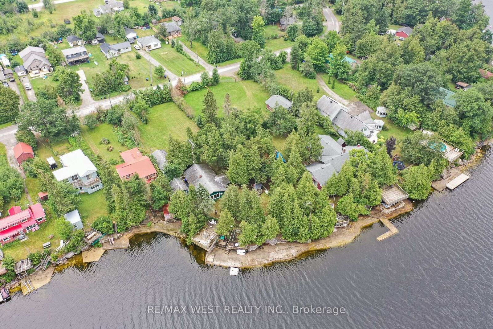 Property Photo:  1072 Sylvan Glen Drive  ON L0K 1B0 