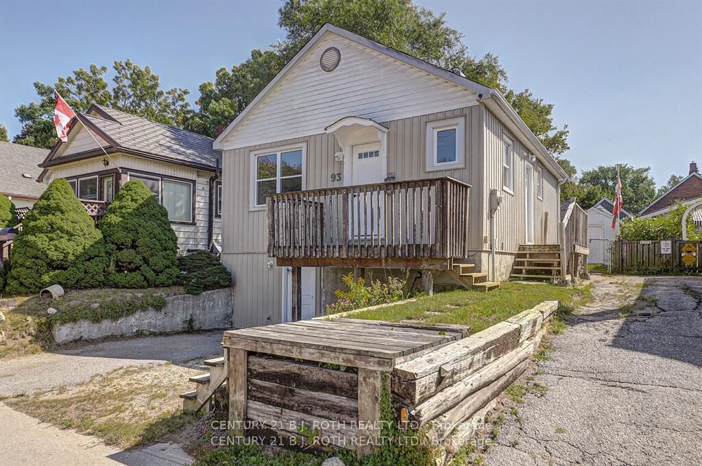 Property Photo:  93 John Street  ON L4N 2K6 