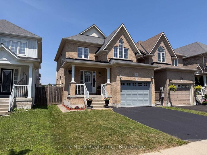 Property Photo:  10 Broome Avenue  ON L1E 0B1 