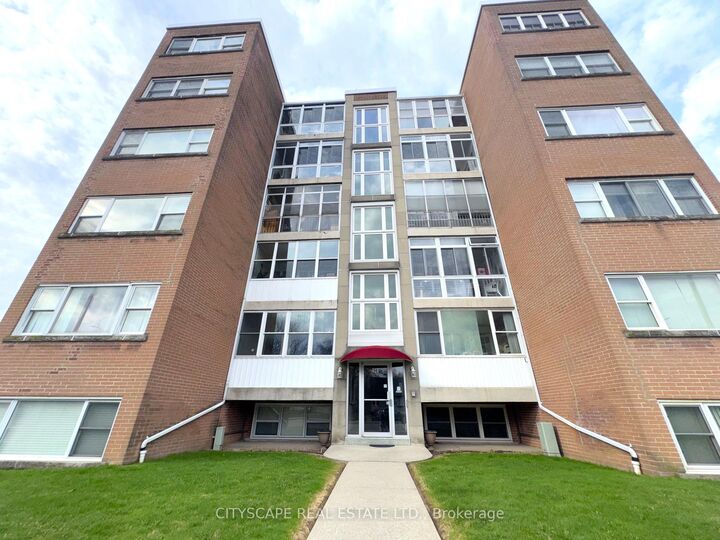 824 Brant Street 25 — photo 1