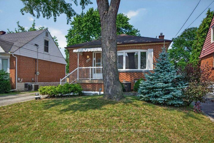 Property Photo: 220 East 13th Street ON L9A 3Z7
