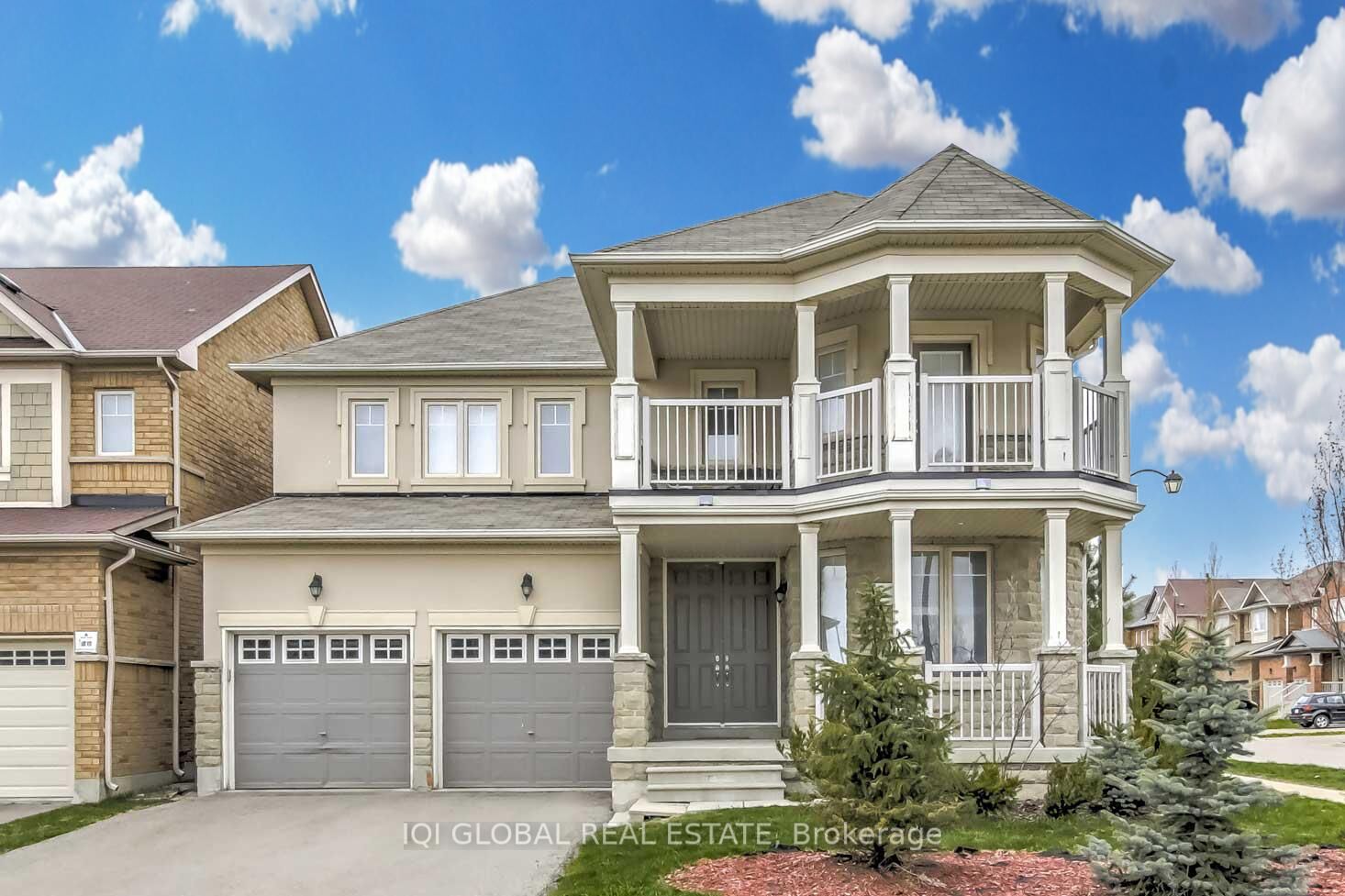 Property Photo:  2 Bowkett Drive  ON L4E 0J8 