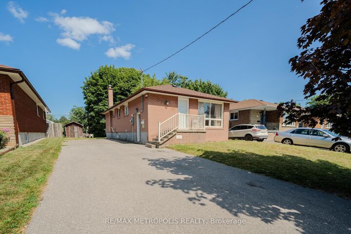 Property Photo:  235 Waverly Street S  ON L1J 5V3 