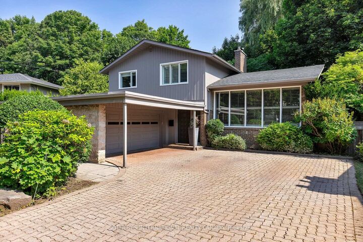 Property Photo: 60 Doonaree Drive ON M3A 1M6