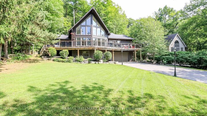 Property Photo: 46 Pine Ridge Trail ON L4M 4Y8