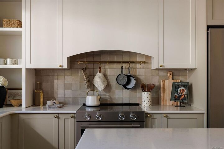 Property Photo: 3522 Greystone Close BC V9C 3X2