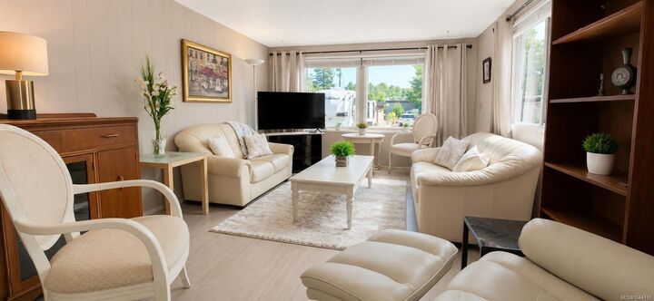 Property Photo: 2625 Mansfield Dr #6 BC V9N 2M2