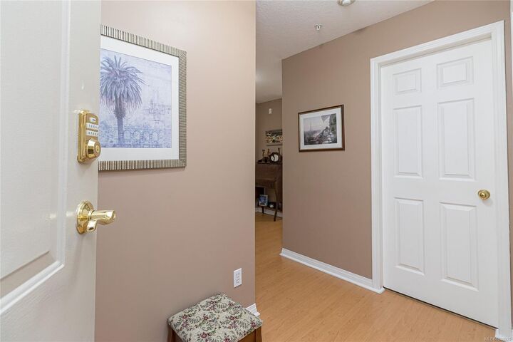 Property Photo:  1536 Hillside Ave #301  BC V8T 2C2 