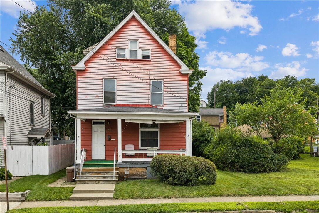 Property Photo:  723 6th Ave  PA 15066 