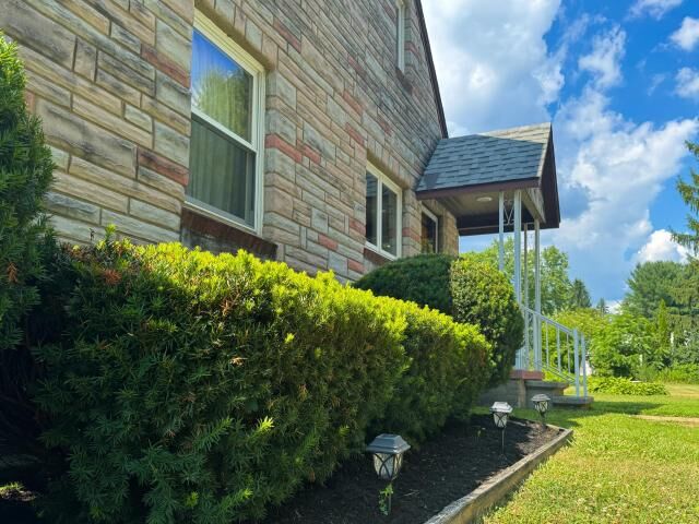 Property Photo:  53 Crestview Boulevard  PA 16365 