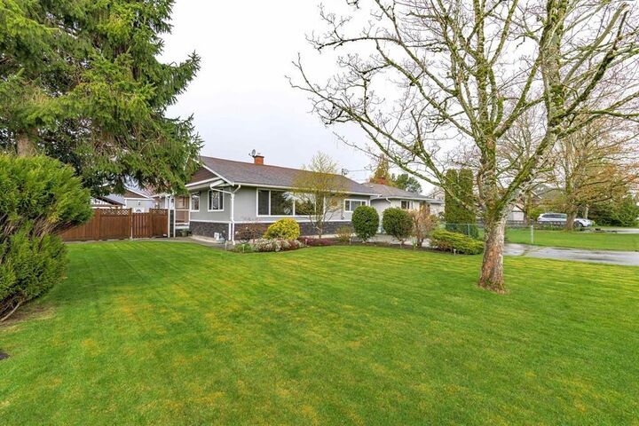 4729 60B Street — photo 1