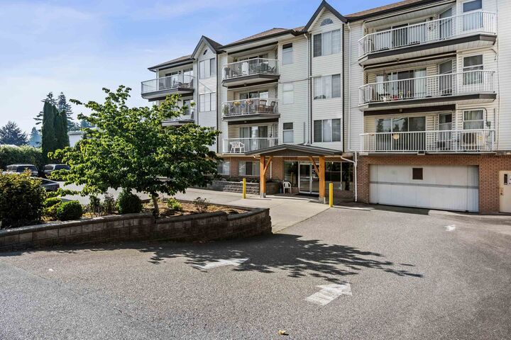 Property Photo:  33535 King Road 208  BC V2S 6Z5 