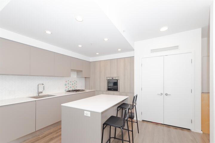 Property Photo:  3833 Evergreen Place 1604  BC V3J 0M2 