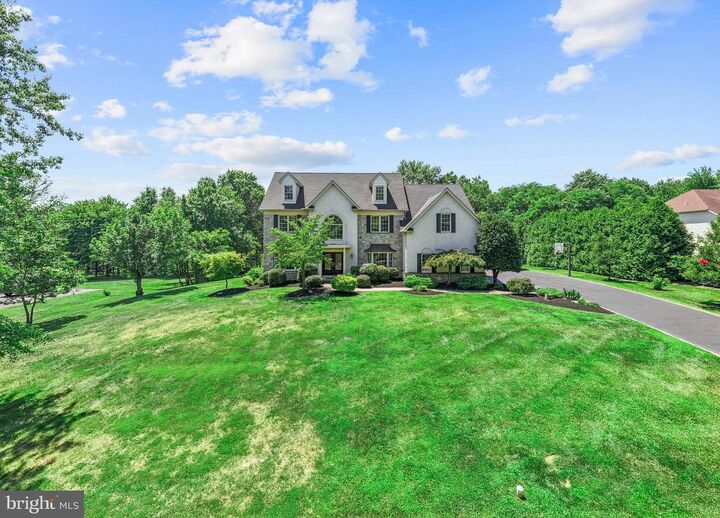 Property Photo: 824 Warren Road PA 19002