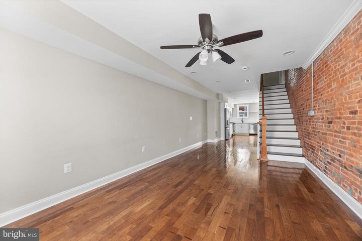 Property Photo:  808 S Curley Street  MD 21224 
