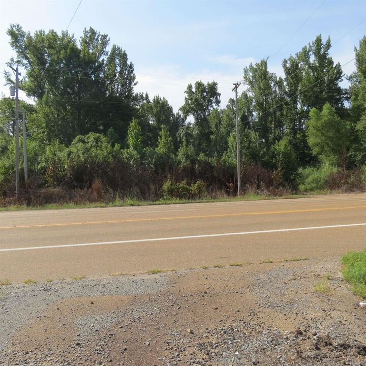 Property Photo: 8209 S Highway 79 AR 71603
