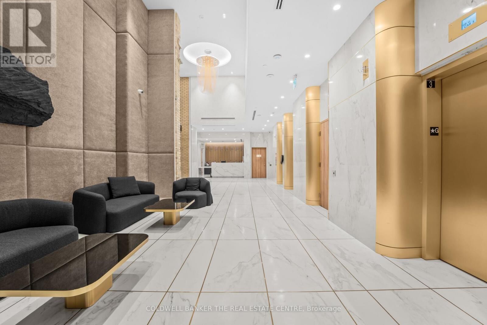 Property Photo:  634 Church Street 3905  ON M4Y 2G3 