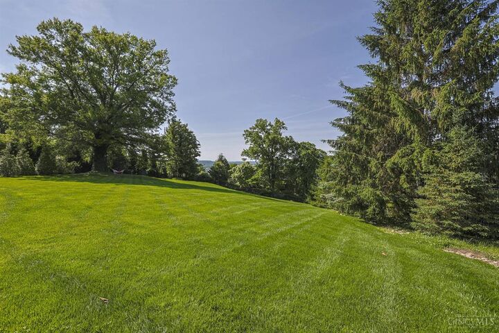 Property Photo:  15 Hill &Amp Hollow Lane  OH 45208 