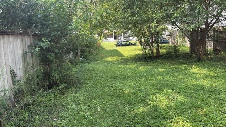 Property Photo: 1371 Aberdeen Drive OH 43211