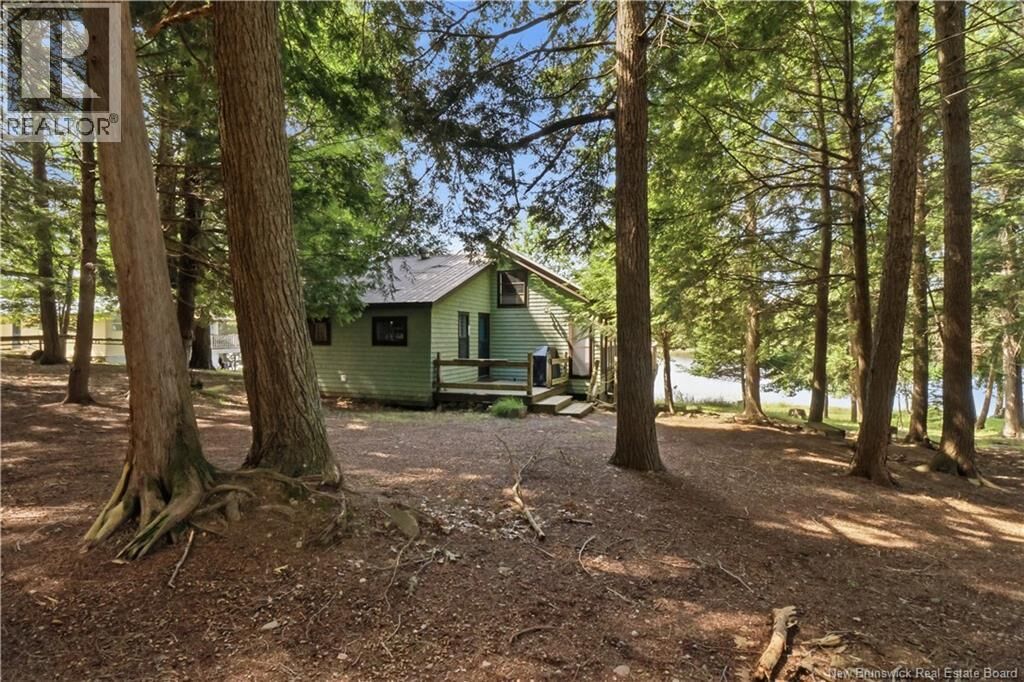 Property Photo:  11 Bailey Lane  NB E4B 1L2 