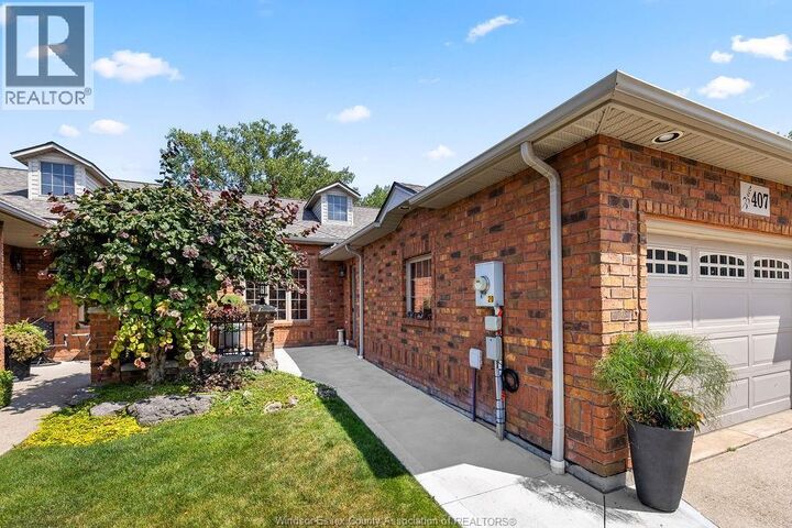 Property Photo:  407 Lenore St  ON N8L 0P3 