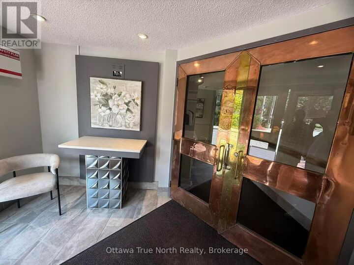 Property Photo:  317 Metcalfe Street 103  ON K2P 1S3 