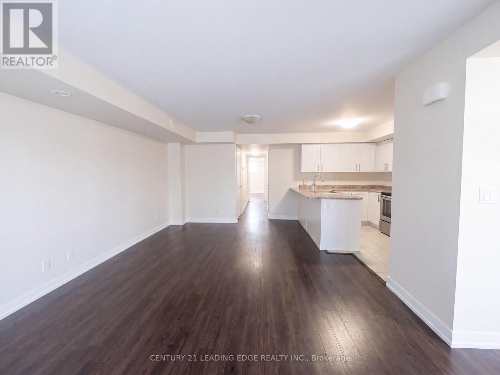 Property Photo:  10 Dunsheath Way 217  ON L6B 1N3 