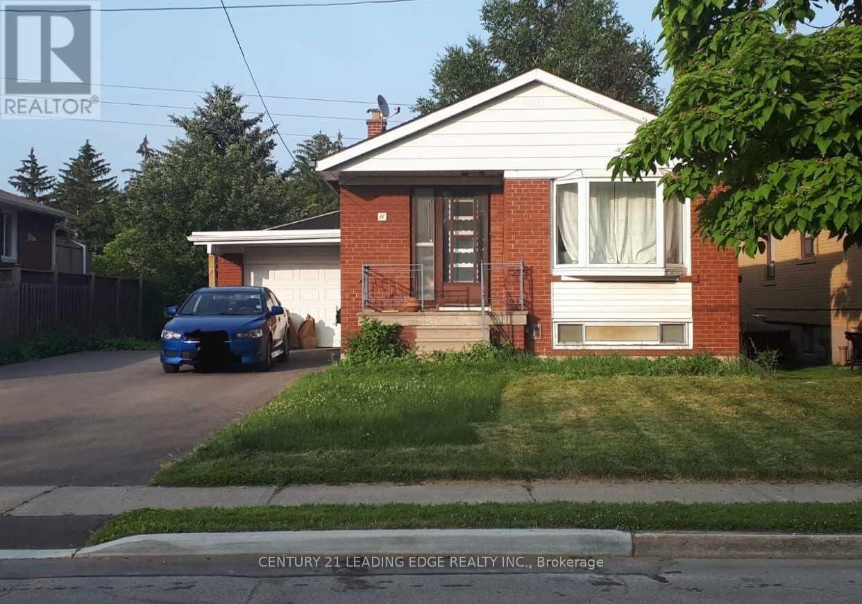 Property Photo: 11 White Abbey Park Main Fl ON M1R 4R3