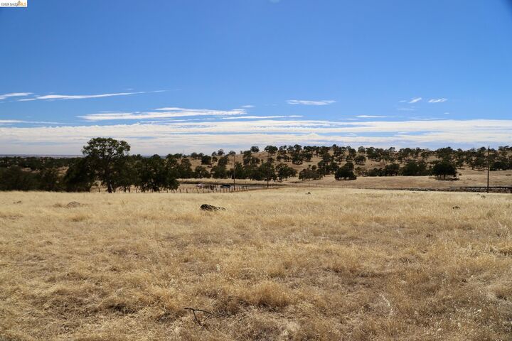 Property Photo: 9539 Don Pedro Road CA 95329