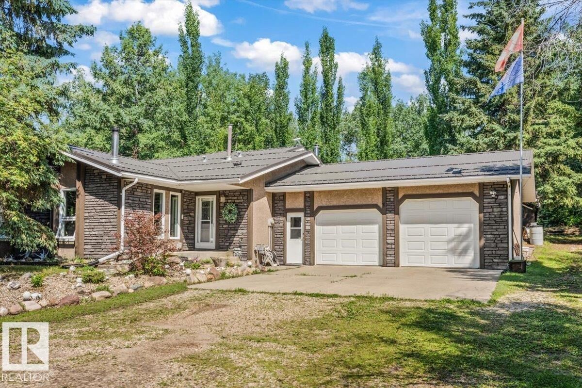 Property Photo: 54129 Rge Road 275 42 AB T7X 3S4