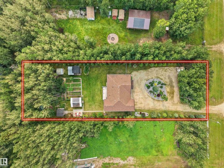 Property Photo: 462054 Rge Road 11 128 AB T0C 2V0