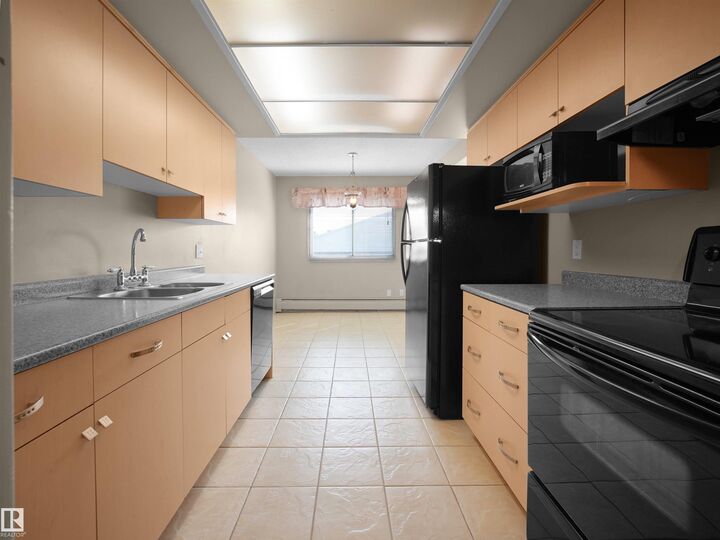 4404 122 Street NW 428 — photo 1