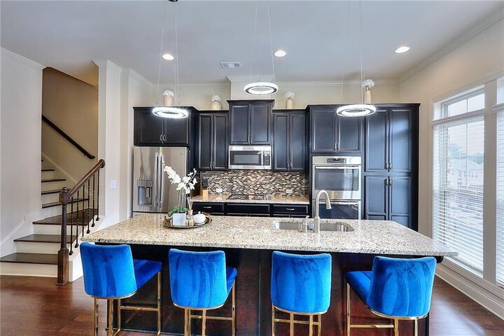 Property Photo:  1306 Harris Way  GA 30319 