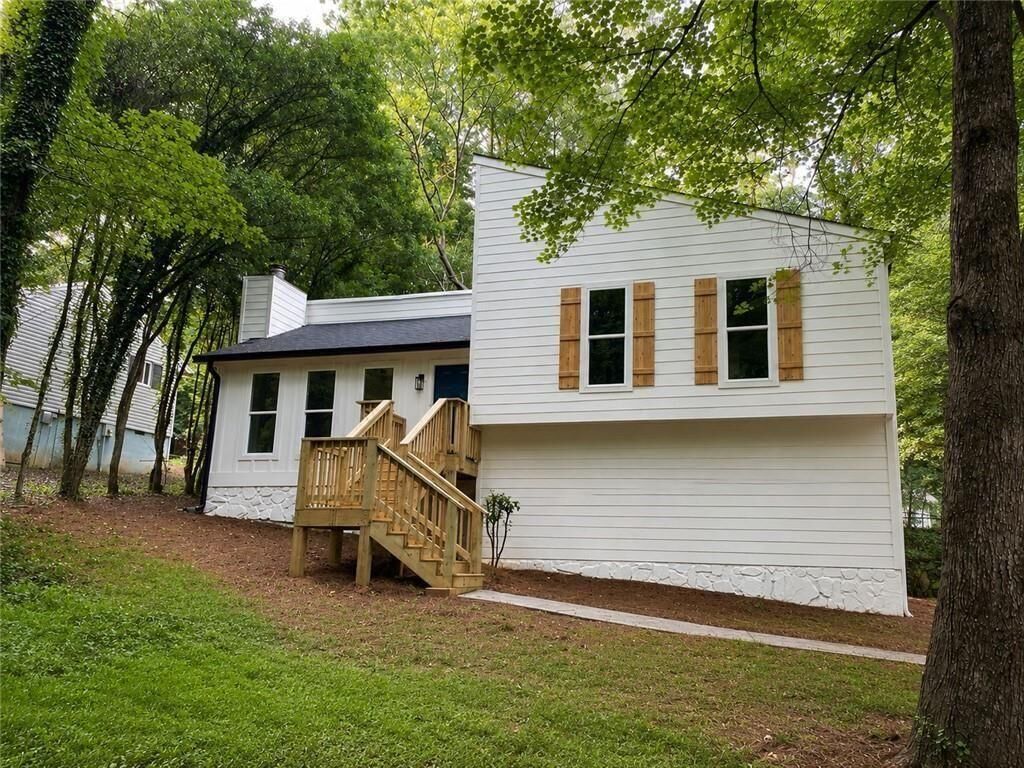 Property Photo:  605 Dover Street NE  GA 30066 