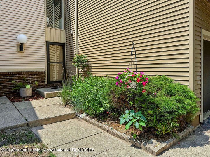 Property Photo: 5603 Maxwell Court MI 48823