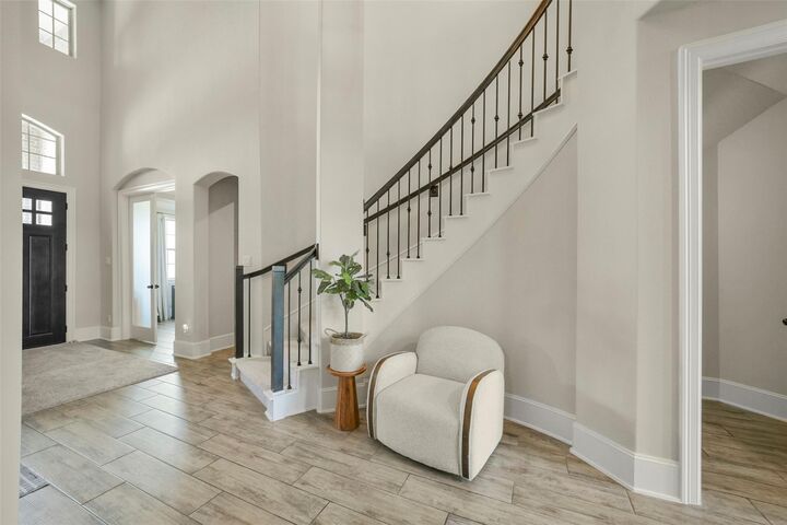 Property Photo: 8711 Silver Crest Lane TX 77459