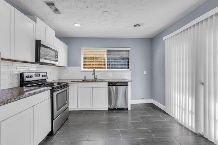 Property Photo:  23819 Griffin House Lane  TX 77493 
