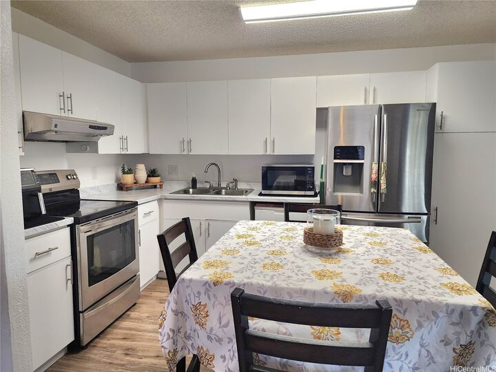 Property Photo:  91-1071 Oaniani Street 7B  HI 96707 
