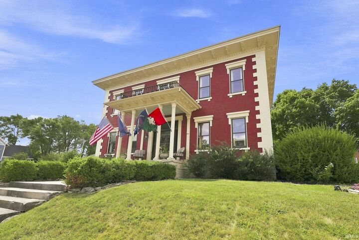 Property Photo: 326 S Jefferson Street IN 46750
