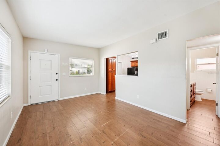 Property Photo:  1417 E Harding Street  FL 32806 