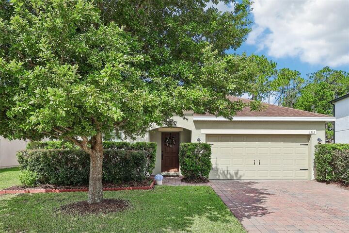 Property Photo: 1212 Osprey Ridge Drive FL 32736
